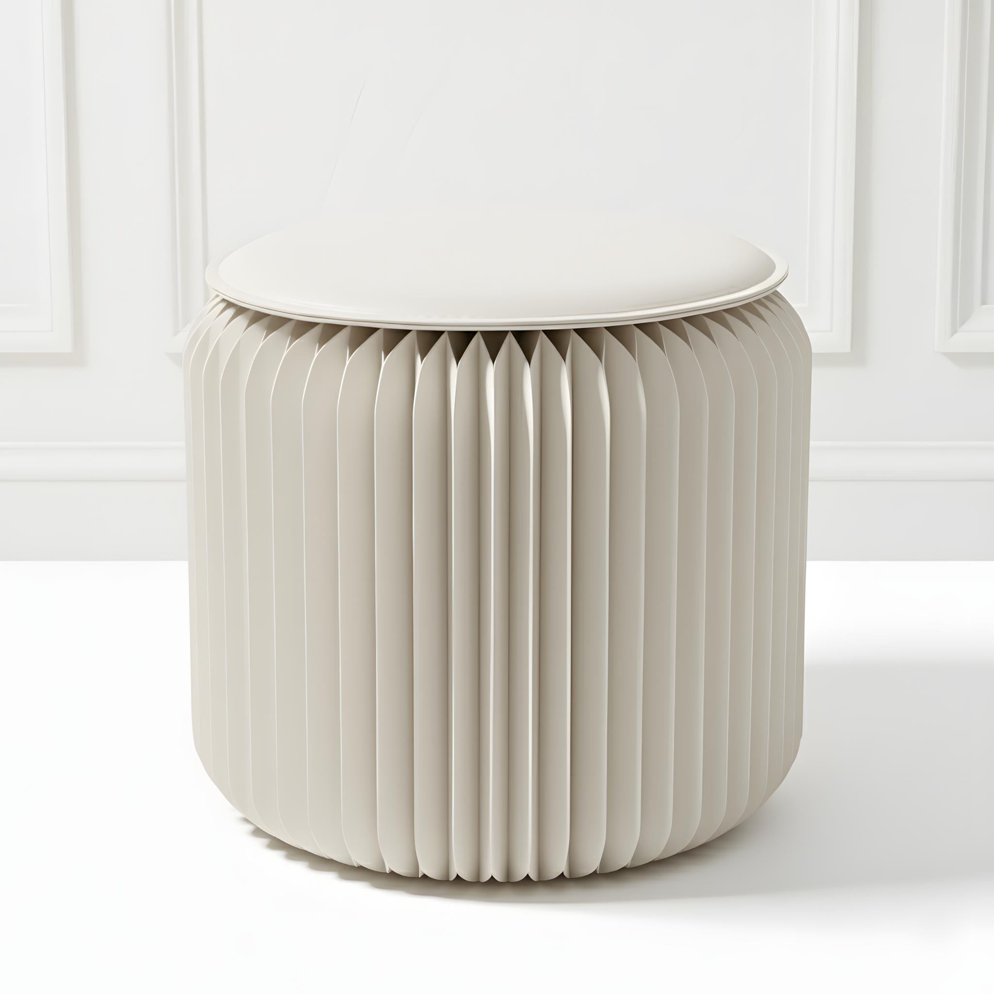 Tabouret pliable, Léon