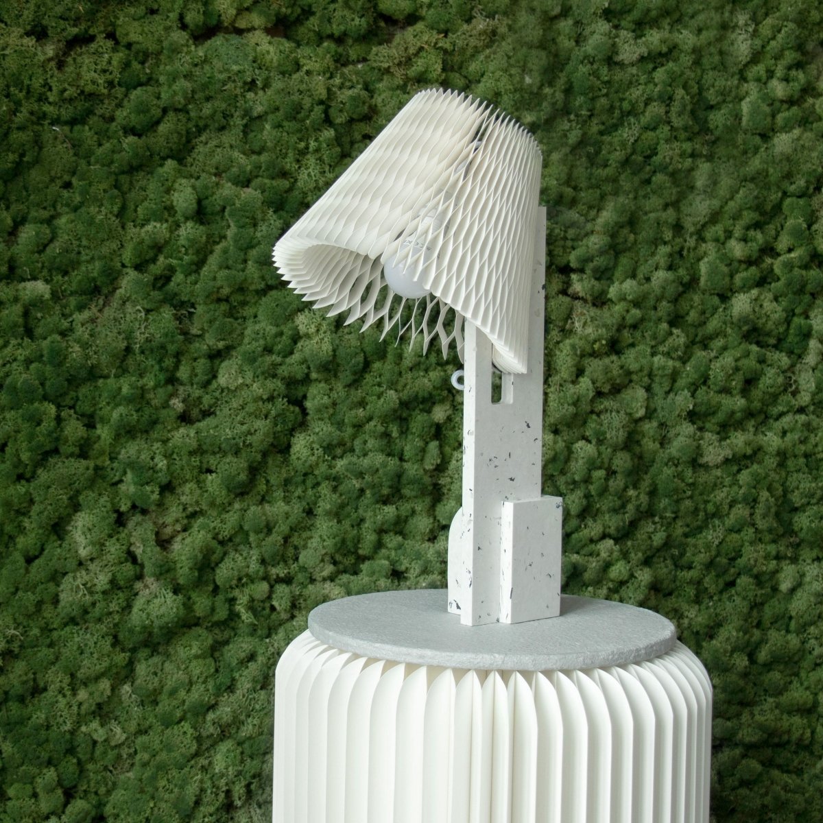 Lampe pied en plastique recyclé - Stooly