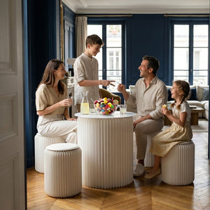 Folding round table, Anne