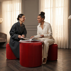 Folding round table, Anne
