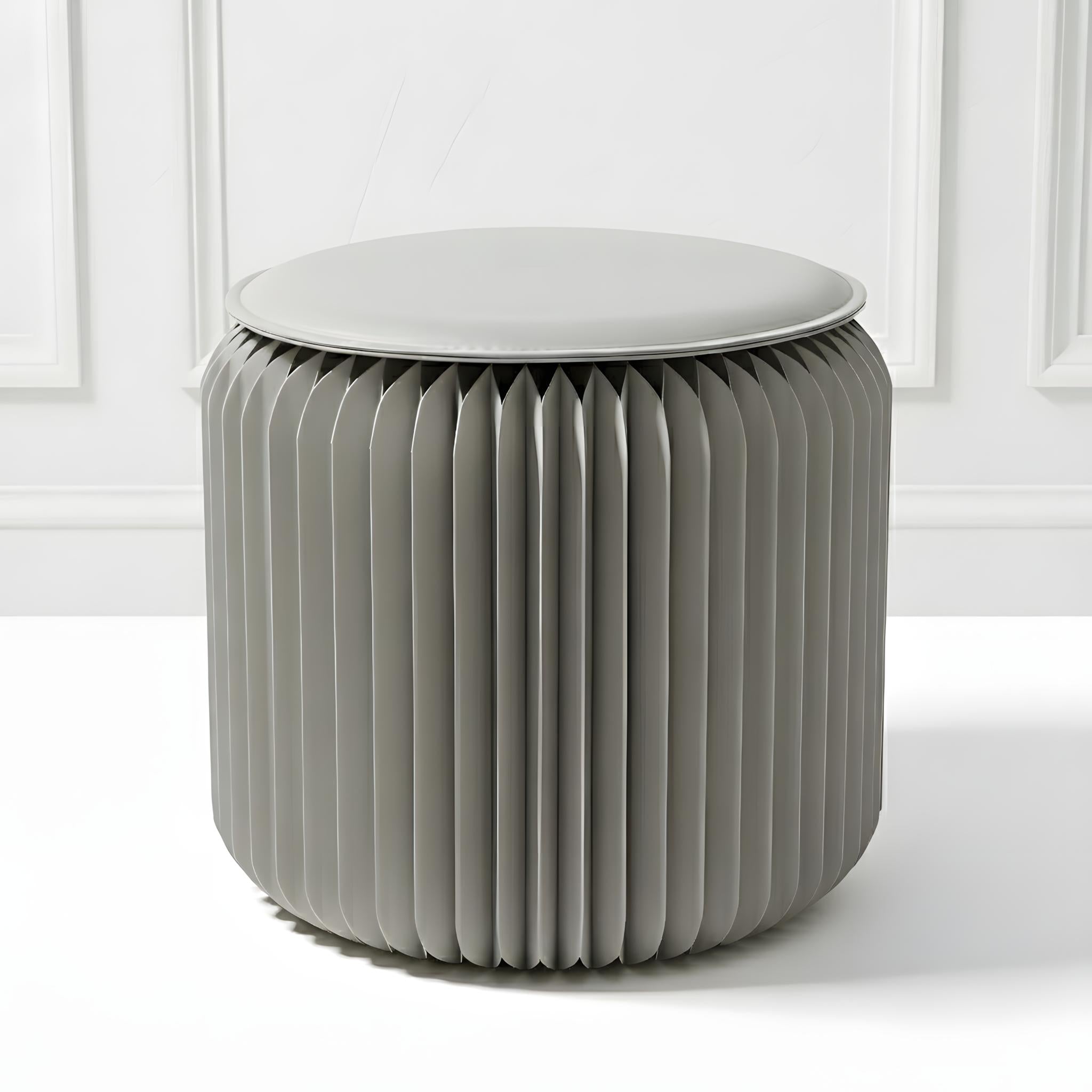 Tabouret pliable, Léon